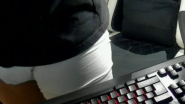 Snapshot of stebankechima chatting on November 25, 2025, 1:39 am stebankechima online show from November 25, 2025, 1:39 am