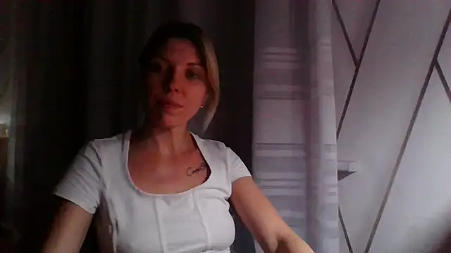 VelvetLove287 online show from March 6, 2025, 7:43 pm