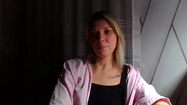 VelvetLove287 online show from February 21, 2025, 4:48 pm
