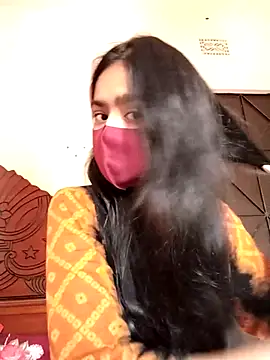 Snapshot of Arisha- chatting on December 5, 2025, 8:46 am Arisha- online show from December 5, 2025, 8:46 am