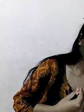 Snapshot of Arisha- chatting on November 26, 2025, 2:17 pm Arisha- online show from November 26, 2025, 2:17 pm