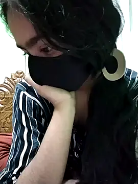 Arisha- online show from February 5, 2025, 7:20 pm