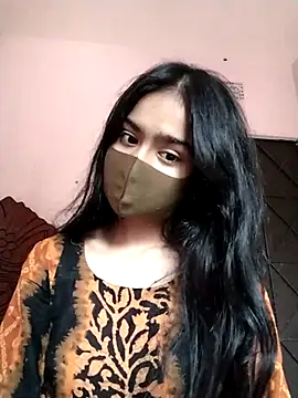 Snapshot of Arisha- chatting on December 4, 2025, 9:52 am Arisha- online show from December 4, 2025, 9:52 am