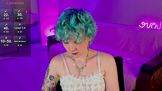 School Love online show from February 21, 2025, 1:11 pm