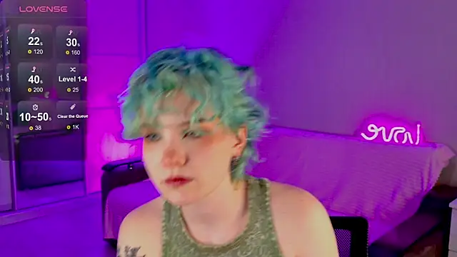 School Love online show from February 27, 2025, 1:07 pm