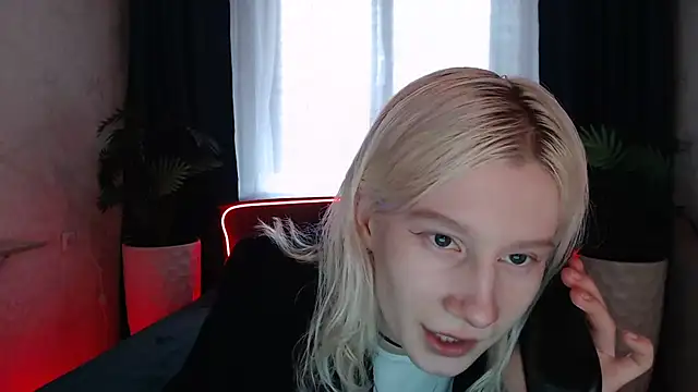 EnigmaSee online show from April 26, 2026, 2:31 am