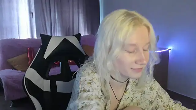Snapshot of EnigmaSee chatting on June 26, 2026, 2:06 am EnigmaSee online show from June 26, 2026, 2:06 am