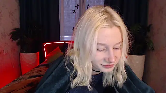 Snapshot of EnigmaSee chatting on February 8, 2026, 2:09 am EnigmaSee online show from February 8, 2026, 2:09 am