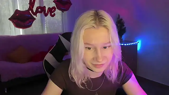 Snapshot of EnigmaSee chatting on March 15, 2026, 2:07 am EnigmaSee online show from March 15, 2026, 2:07 am