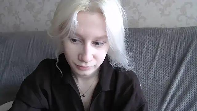 Snapshot of EnigmaSee chatting on June 17, 2026, 8:47 am EnigmaSee online show from June 17, 2026, 8:47 am
