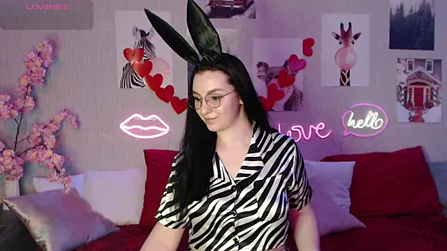 Fluffy Tiffy online show from February 15, 2025, 4:03 am