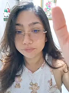 Mia Ruiz online show from November 16, 2025, 3:11 am