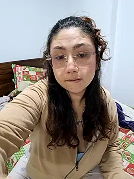 Mia Ruiz online show from November 20, 2025, 3:07 am