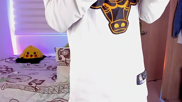 Snapshot of aldrinwhite chatting on October 20, 2025, 5:46 pm aldrinwhite online show from October 20, 2025, 5:46 pm