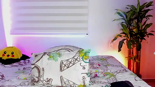 Snapshot of aldrinwhite chatting on October 16, 2025, 6:05 pm aldrinwhite online show from October 16, 2025, 6:05 pm