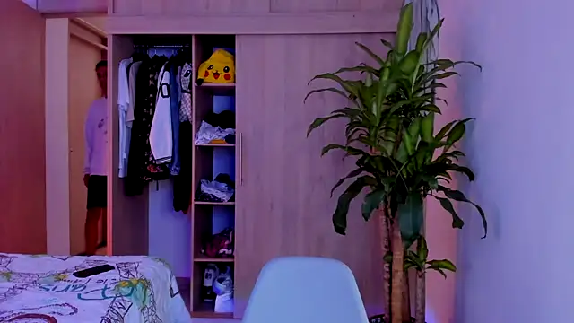 Snapshot of aldrinwhite chatting on November 22, 2025, 3:44 pm aldrinwhite online show from November 22, 2025, 3:44 pm