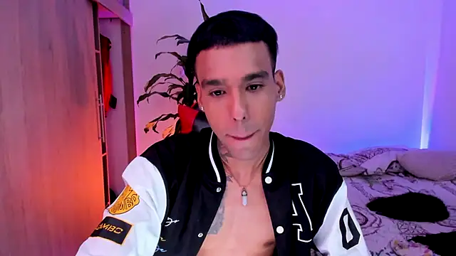 Snapshot of aldrinwhite chatting on July 28, 2026, 8:52 pm aldrinwhite online show from July 28, 2026, 8:52 pm