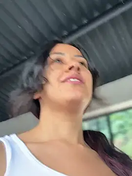 saribelcute online show from March 3, 2026, 2:13 pm