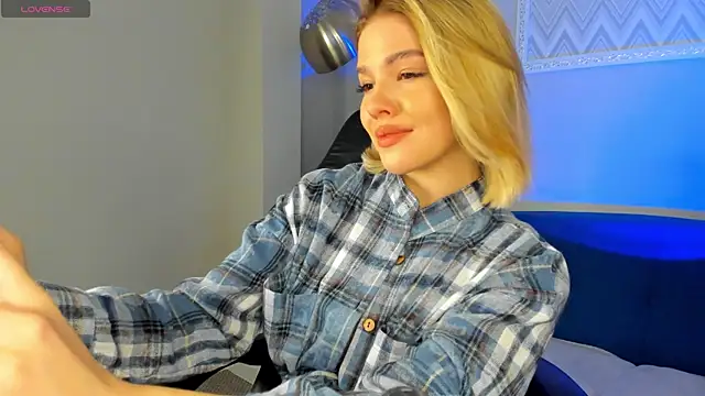 Anna Robinson online show from March 5, 2025, 8:21 am