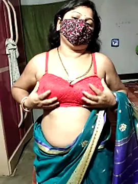 Snapshot of Mourani24 chatting on April 10, 2026, 4:58 pm Mourani24 online show from April 10, 2026, 4:58 pm