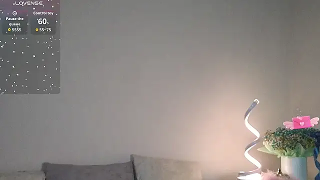 Snapshot of chloi_hes chatting on November 14, 2025, 11:36 am chloi hes online show from November 14, 2025, 11:36 am