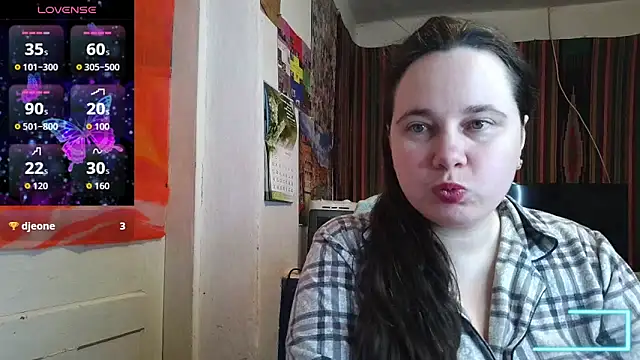 Cora Maro online show from May 2, 2026, 11:43 pm