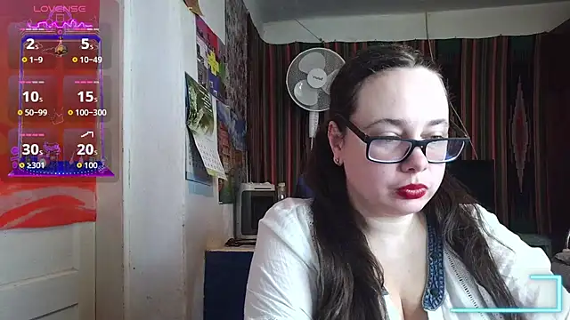 Cora Maro online show from July 31, 2026, 10:25 am