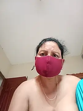 Snapshot of Neha-Roy chatting on August 3, 2026, 10:32 am Neha-Roy online show from August 3, 2026, 10:32 am
