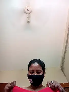 Snapshot of Neha-Roy chatting on October 20, 2025, 5:42 am Neha-Roy online show from October 20, 2025, 5:42 am