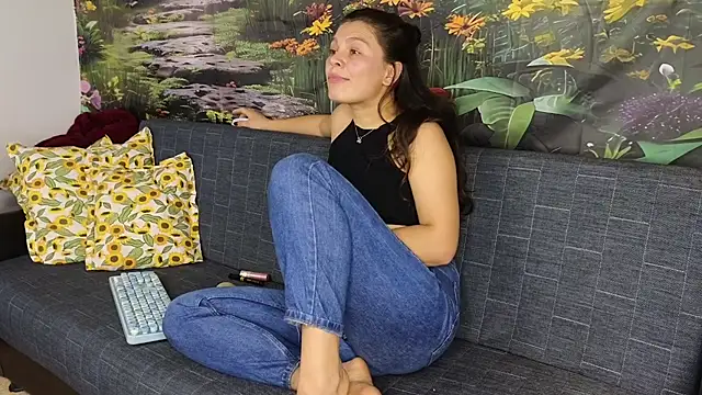 MadameDeFeu online show from October 13, 2025, 12:29 pm