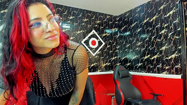 Snapshot of TAFITASLAVE chatting on February 19, 2025, 9:28 am TAFITASLAVE online show from February 19, 2025, 9:28 am