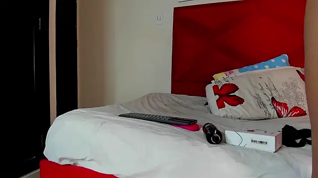 DakotaHoland online show from February 2, 2026, 2:27 pm