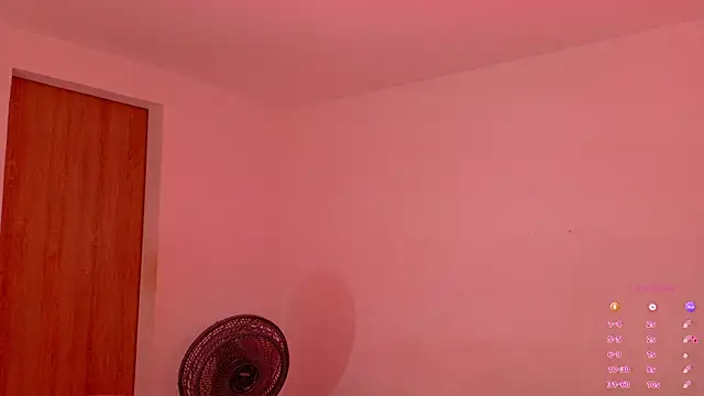 Gaby Vegaa online show from November 8, 2025, 10:02 pm