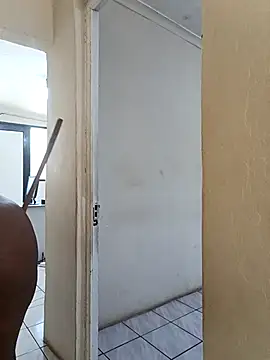 Snapshot of SexyHipsStar chatting on October 9, 2025, 8:37 am SexyHipsStar online show from October 9, 2025, 8:37 am