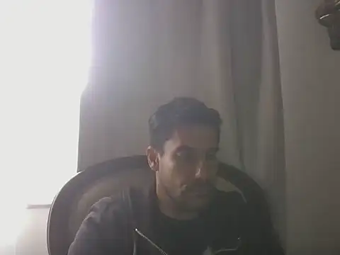 Snapshot of elkike1980 chatting on May 8, 2026, 3:49 pm elkike1980 online show from May 8, 2026, 3:49 pm
