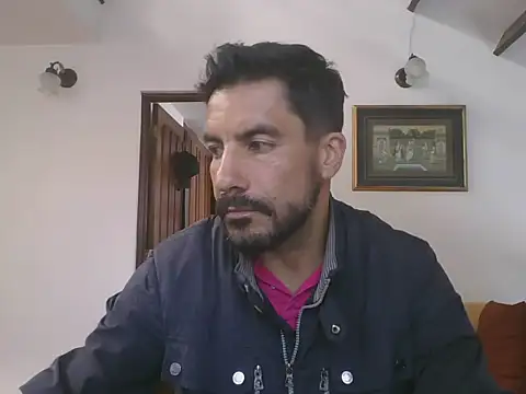 Snapshot of elkike1980 chatting on April 22, 2026, 2:24 pm elkike1980 online show from April 22, 2026, 2:24 pm