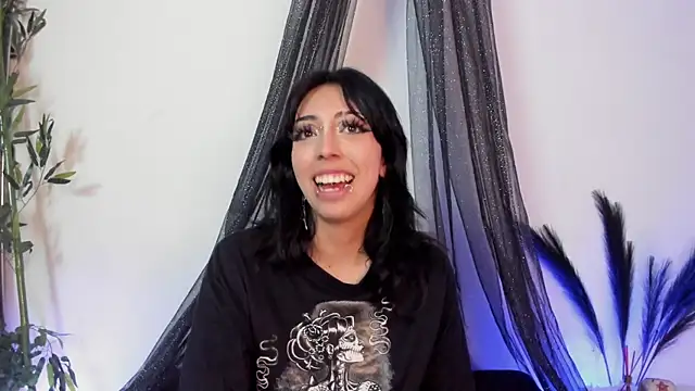 Snapshot of Nyx_nayla chatting on March 22, 2025, 10:06 am Nyx nayla online show from March 22, 2025, 10:06 am