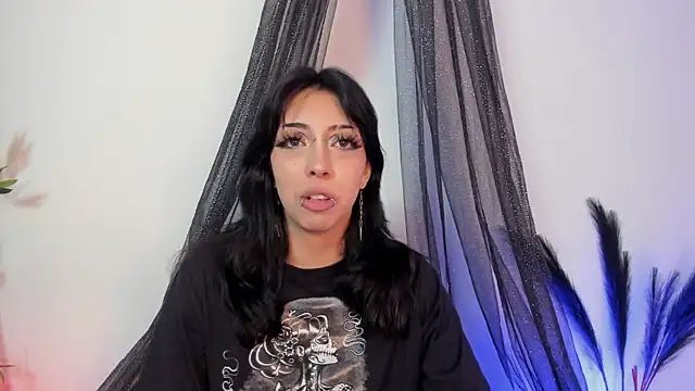 Snapshot of Nyx_nayla chatting on March 22, 2025, 7:04 am Nyx nayla online show from March 22, 2025, 7:04 am