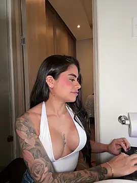 Snapshot of penelopesexx chatting on February 22, 2026, 12:57 am penelopesexx online show from February 22, 2026, 12:57 am