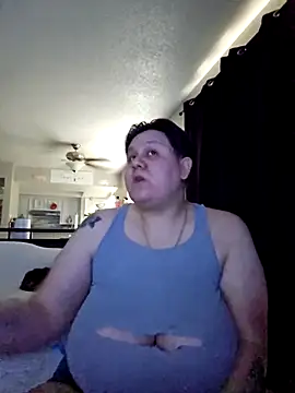 Snapshot of DevilDahm chatting on October 23, 2025, 8:51 pm DevilDahm online show from October 23, 2025, 8:51 pm