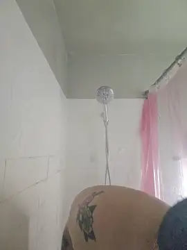 Snapshot of DevilDahm chatting on November 28, 2025, 8:20 pm DevilDahm online show from November 28, 2025, 8:20 pm