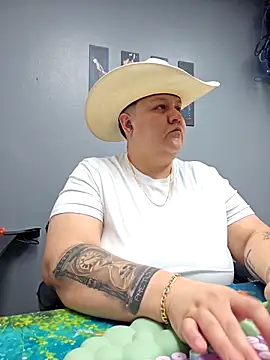 Snapshot of DevilDahm chatting on October 15, 2025, 2:47 pm DevilDahm online show from October 15, 2025, 2:47 pm