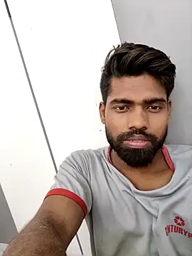 INDIANBOY7439 online show from May 3, 2026, 8:41 am