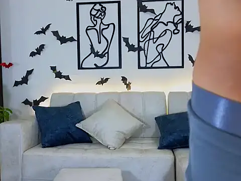 Deam Broowm online show from October 10, 2025, 11:27 pm