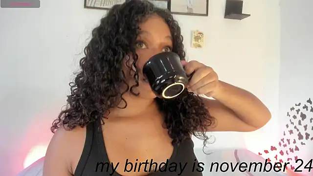 Snapshot of sara_sophieee chatting on November 9, 2025, 7:07 pm sara sophieee online show from November 9, 2025, 7:07 pm