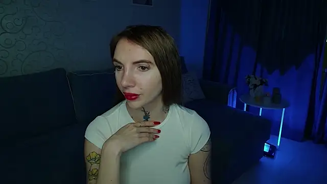 Snapshot of AnneTenet chatting on November 28, 2025, 9:09 am AnneTenet online show from November 28, 2025, 9:09 am