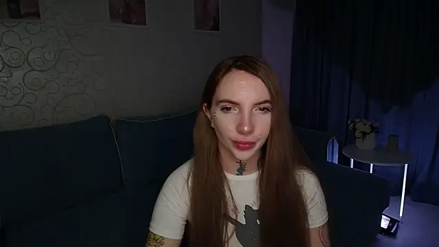 Snapshot of AnneTenet chatting on November 24, 2025, 6:13 am AnneTenet online show from November 24, 2025, 6:13 am