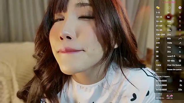 Snapshot of itsjoy_universex chatting on February 10, 2026, 6:01 am itsjoy universex online show from February 10, 2026, 6:01 am