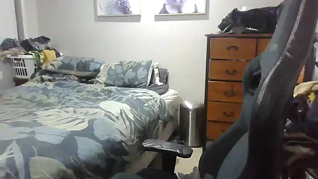 Snapshot of turdskie chatting on August 3, 2026, 3:14 am turdskie online show from August 3, 2026, 3:14 am