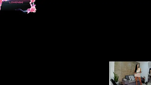 Snapshot of coniie_jhons chatting on August 6, 2026, 11:27 am coniie jhons online show from August 6, 2026, 11:27 am